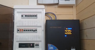 Установка и подключение стабилизаторов напряжения от 567 руб в Нововоронеже - ЭлектроНвв
